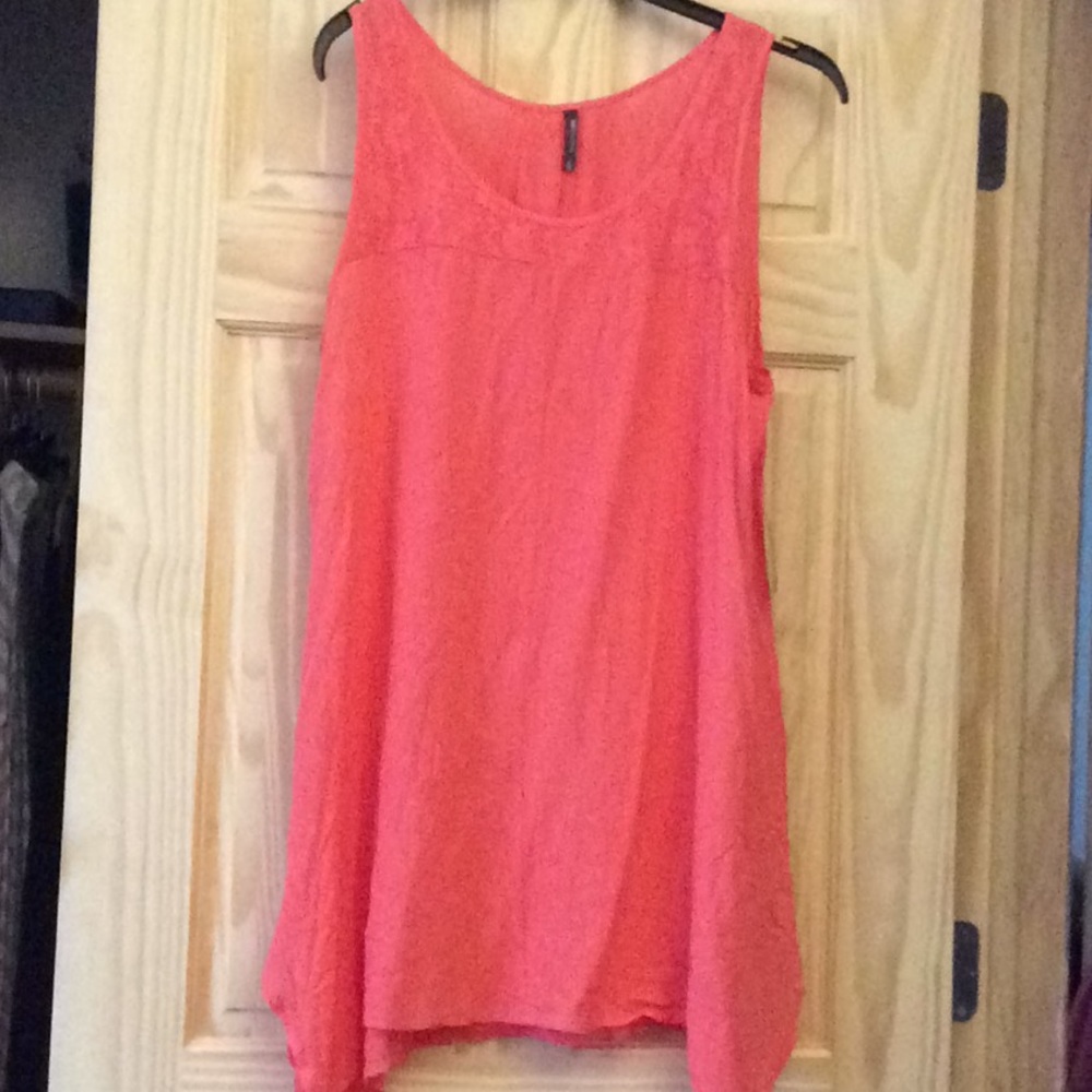 Gauze tank with lace.